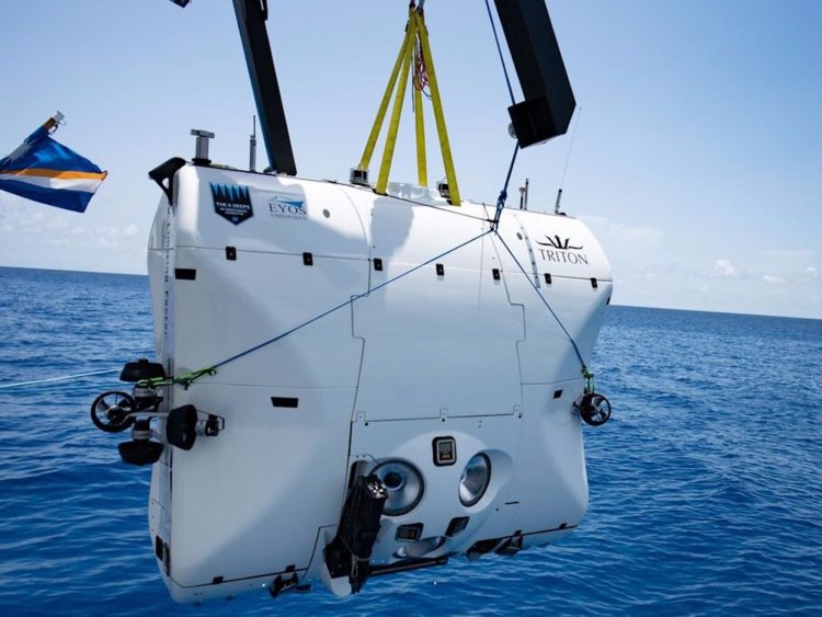 Infranto il record mondiale di immersione in profondità e in