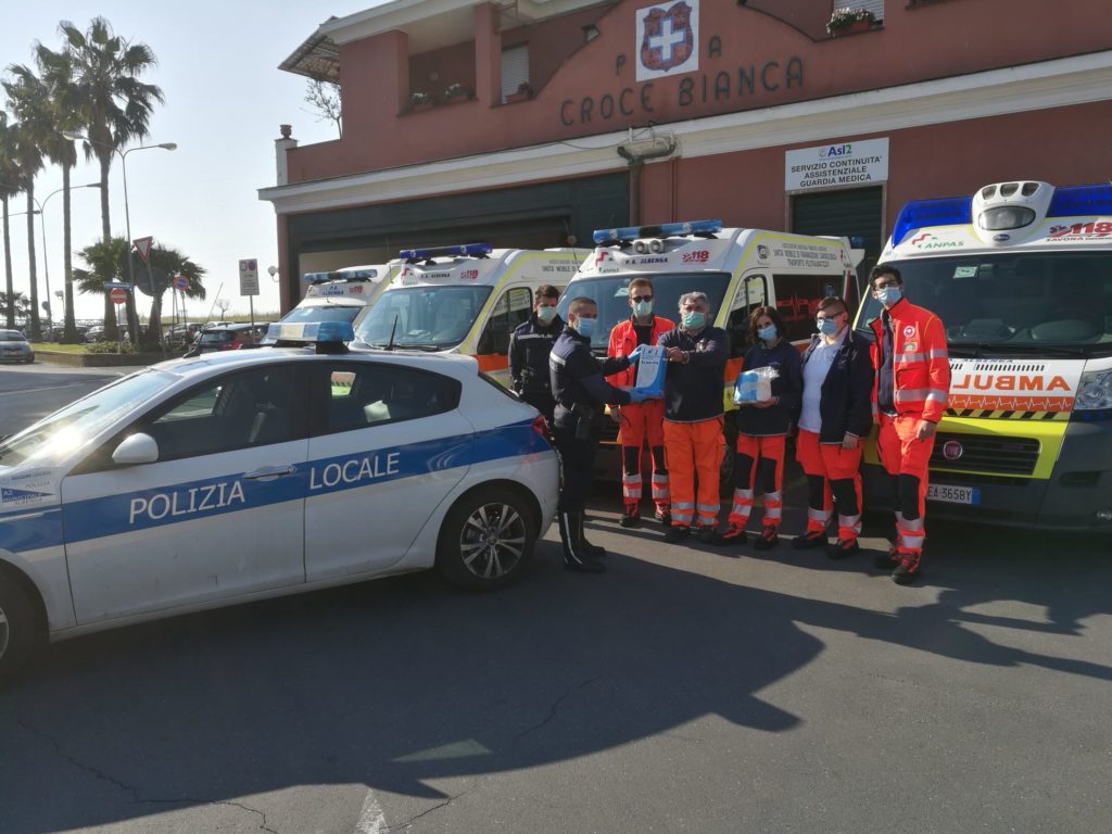 Albenga, la Lega Navale dona mascherine