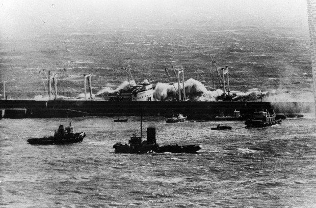 Genova, commemorazione del naufragio della London Valour