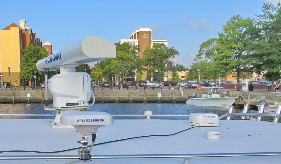 Furuno Italia, ecco le nuove bussole satellitari SCX20 e SCX21