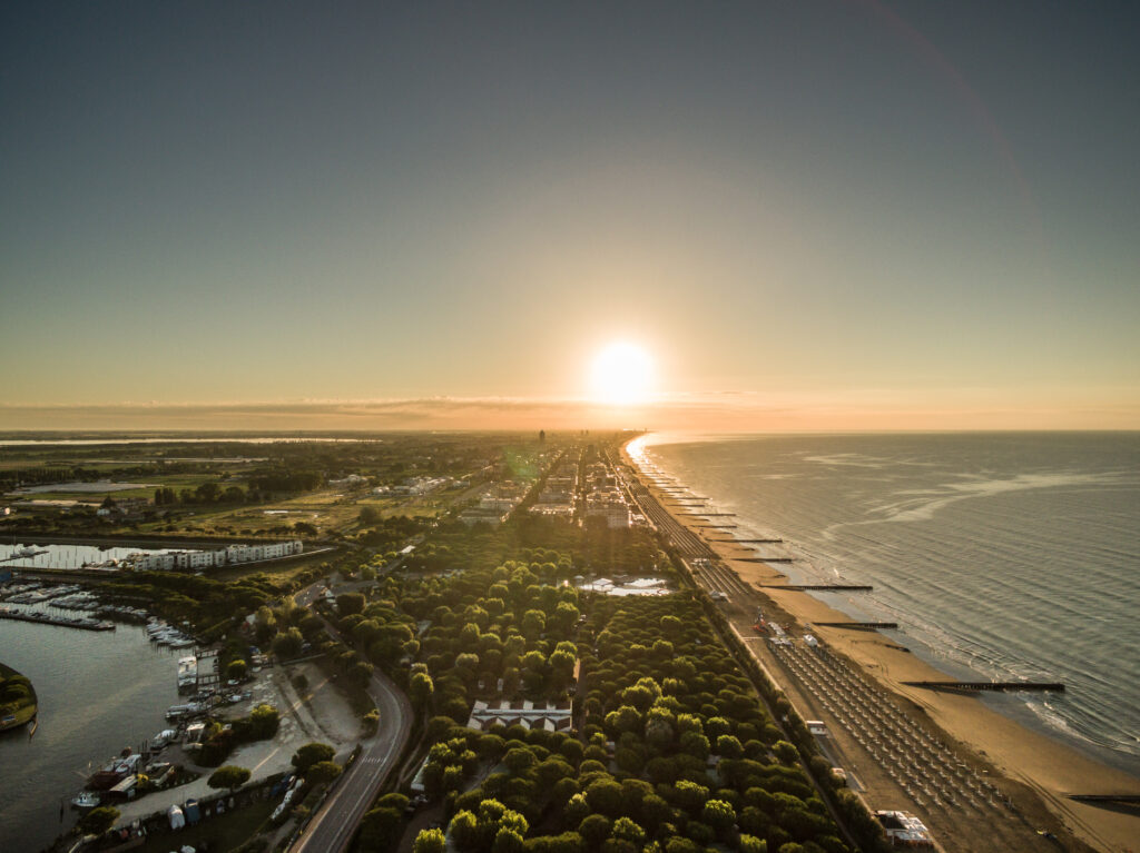 J.Beach, a Jesolo la spiaggia si prenota con un click