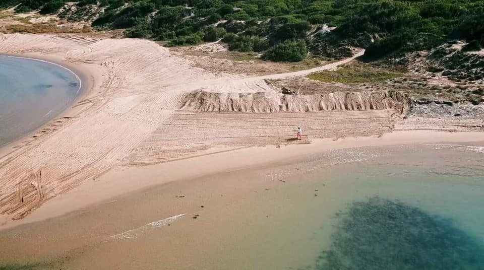 Agrigento, pulizia sulla spiaggia di Maddalusa: distrutte le dune