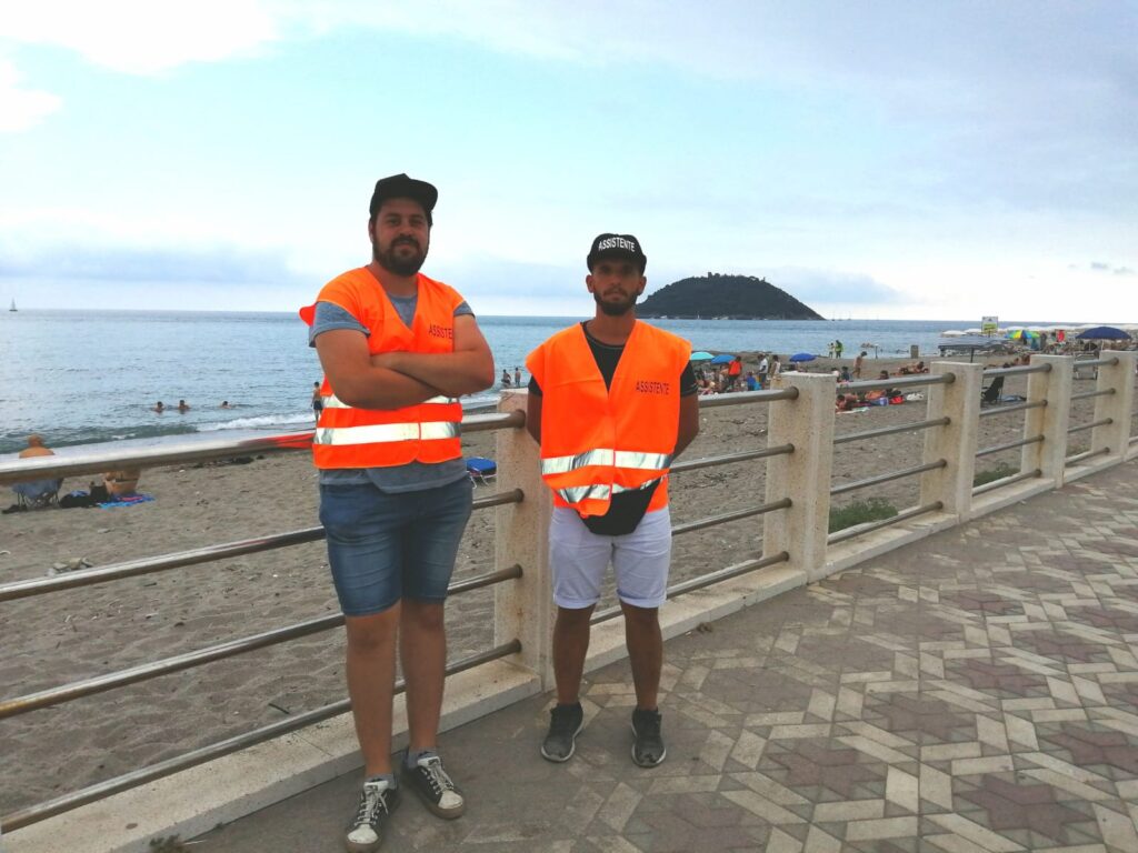 Albenga: ottimo il primo weekend con servizio steward nelle spiagge libere