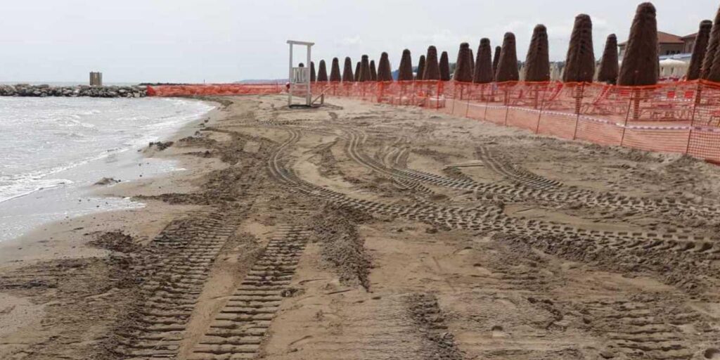 Al via i lavori per ripascimento nella spiaggia del lungomare sud a Pescara