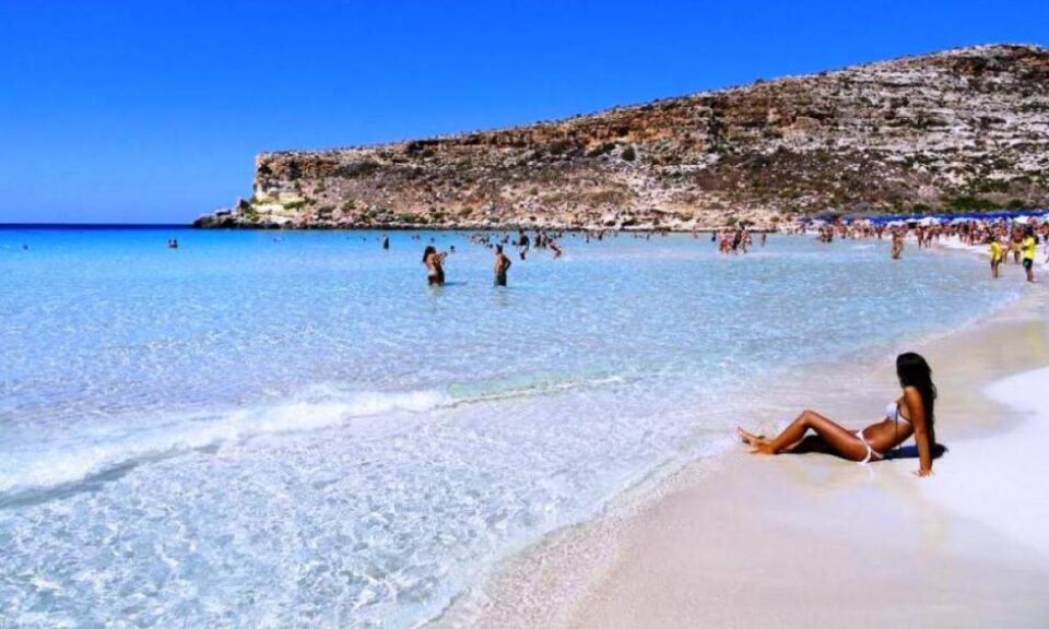 spiaggia dei conigli