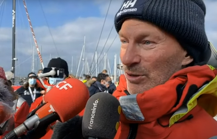 si chiude con il vendée globe con ari huusela