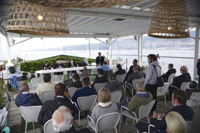 Yachting entertainment show