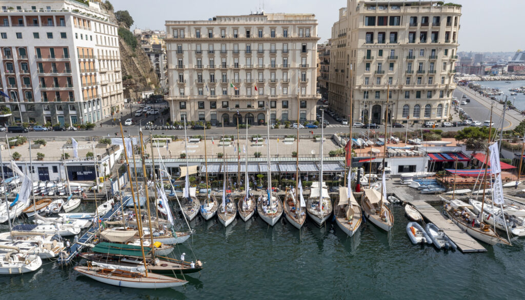 le vele d'epoca a napoli